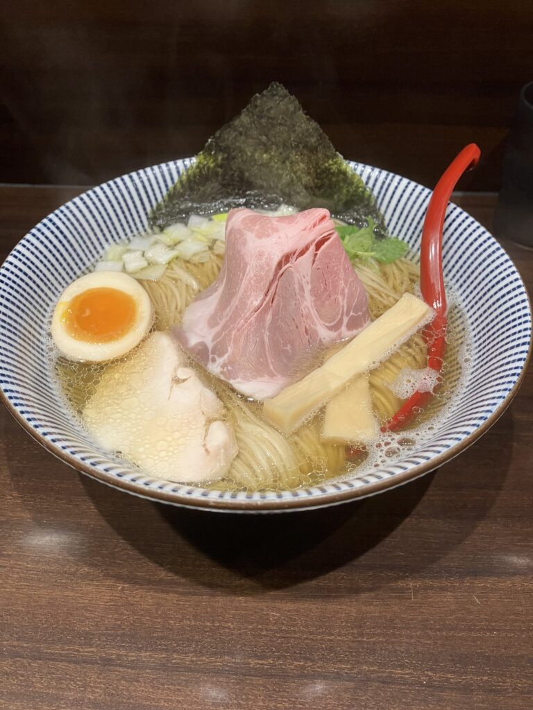 よしかわ　西台　ラーメン　白醤油