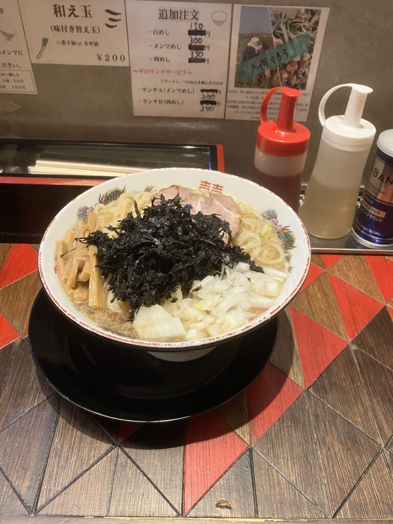 オールドラーメンショップ 逆流　背脂煮干し中華そば　燕三条　ラーメン　魚介系