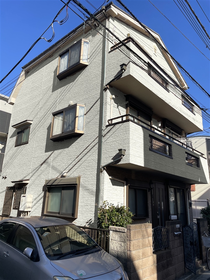 外壁塗装　カラーシュミレーション　オフホワイト
