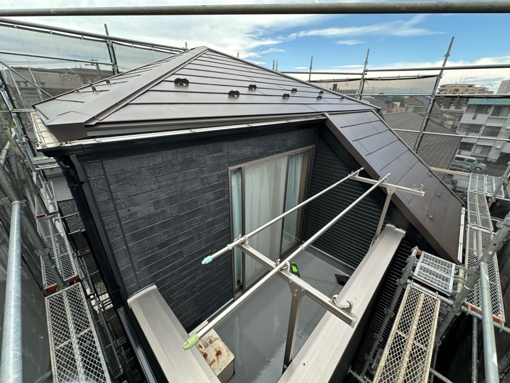 屋根カバー工事