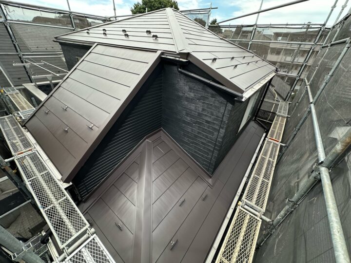 板橋区　屋根カバー工事